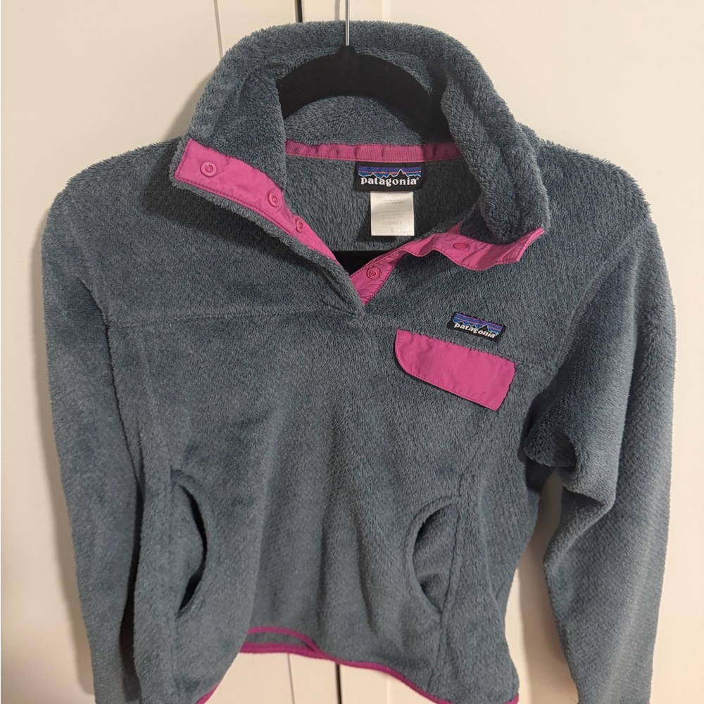 Vintage Patagonia Pullover - blue/grey with pink. Color no longer sold!